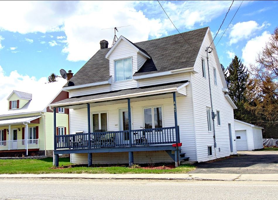 Maison à un étage et demi à vendre 467 Rue des Bosquets SainteMarie