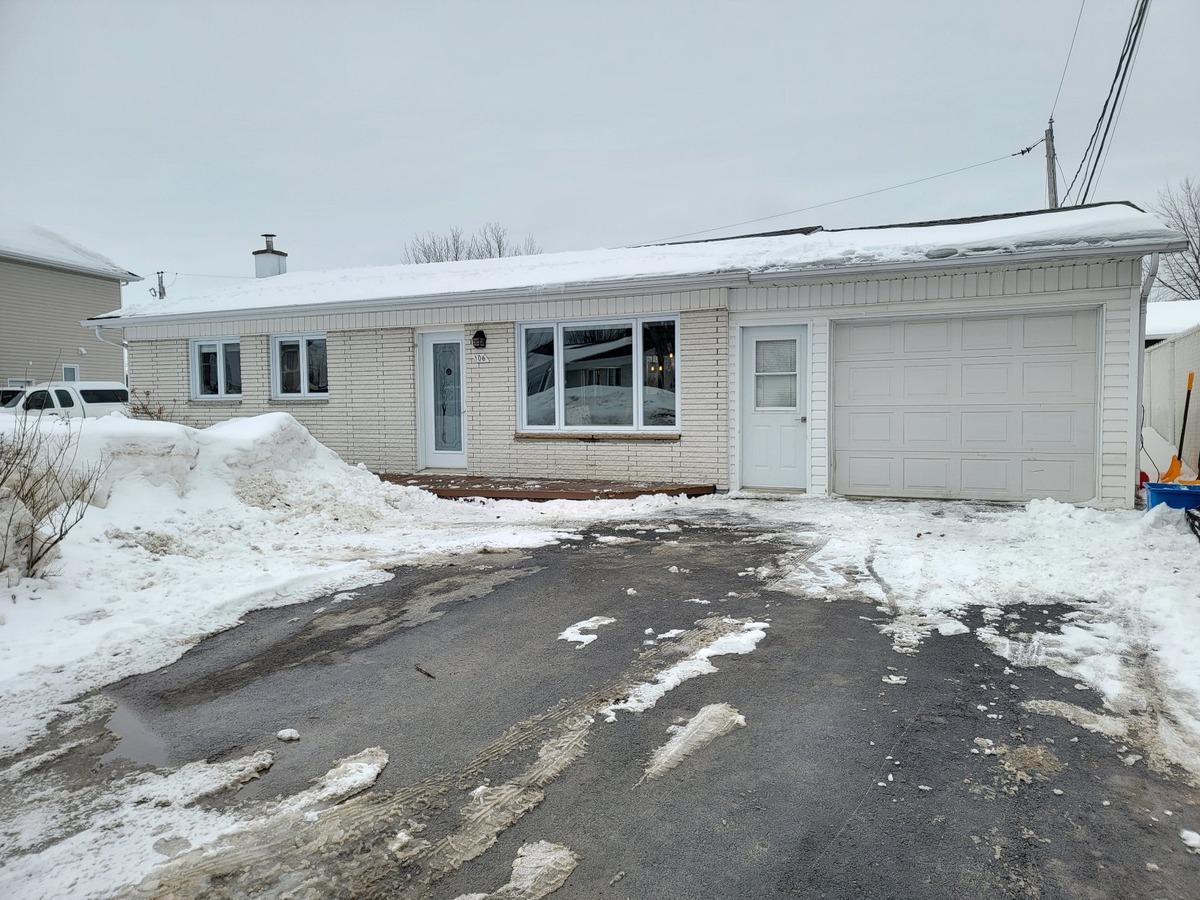 VENDU Maison de plainpied à vendre 106 Rue Madeleine Saguenay