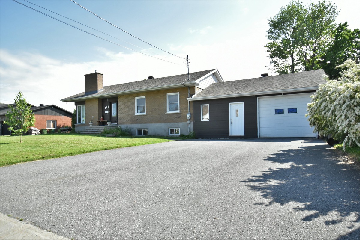 Maison de plainpied à vendre 180 Rue De Montenach Beloeil