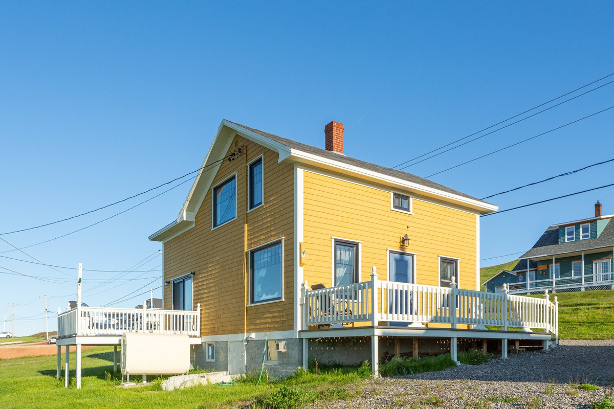 Maison à un étage et demi à vendre 268 Ch. d'en Haut Les Îlesdela