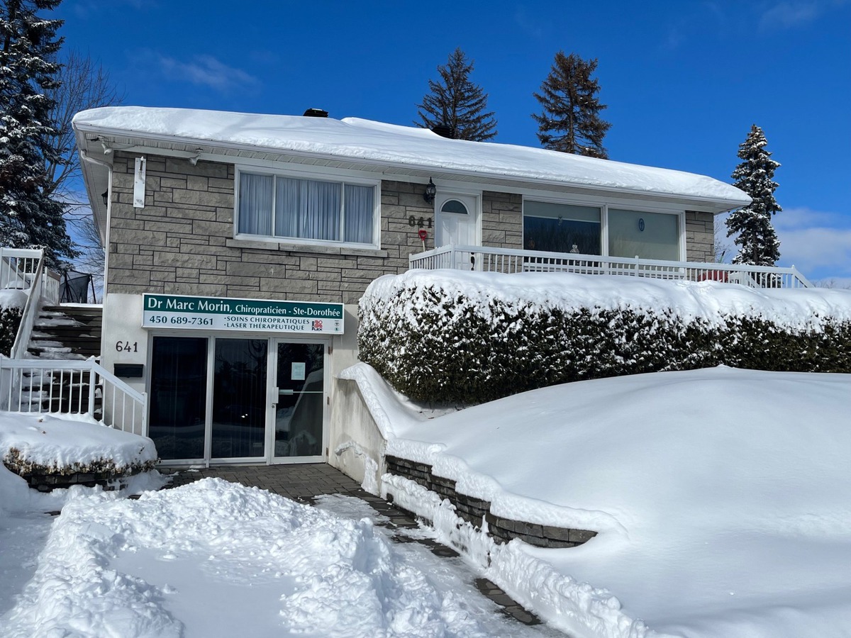 VENDU Maison de plainpied à vendre 641 Boul. Samson Laval (Sainte