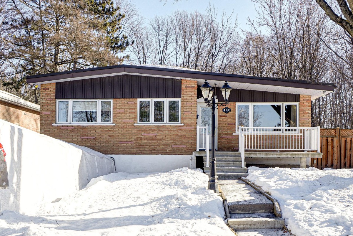 Maison de plainpied à vendre 498 Place Laval (SainteDorothée)
