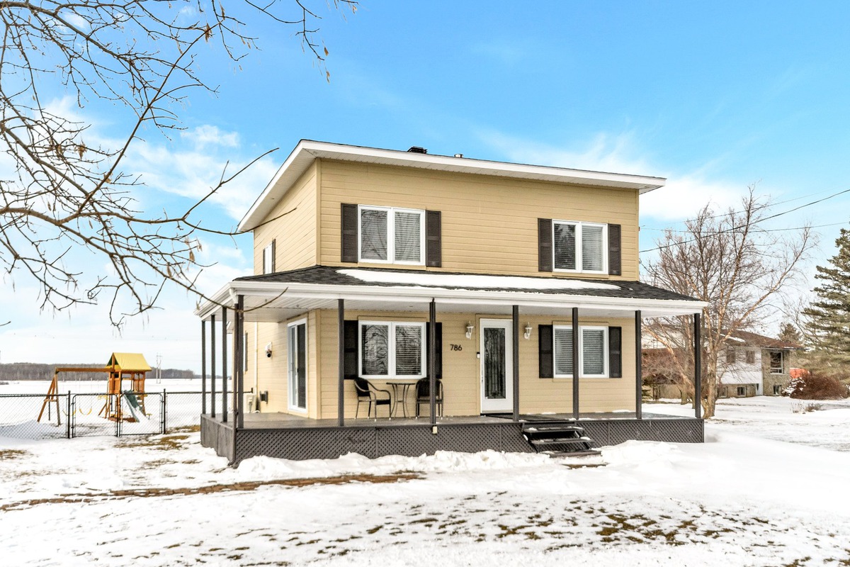 Maison à étages à vendre 786 Ch. de la HauteRivière Châteauguay