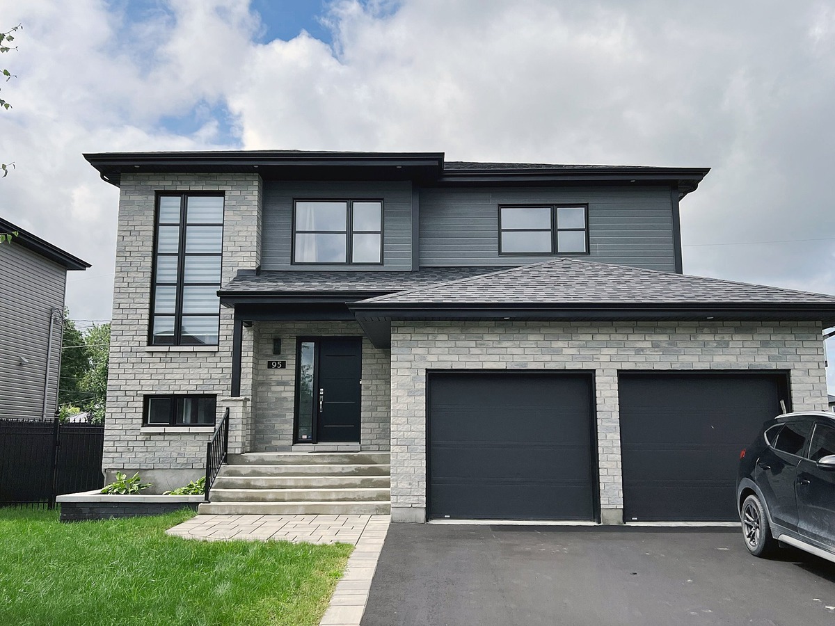 Maison à étages à vendre 95 Rue des Châtaigniers VaudreuilDorion