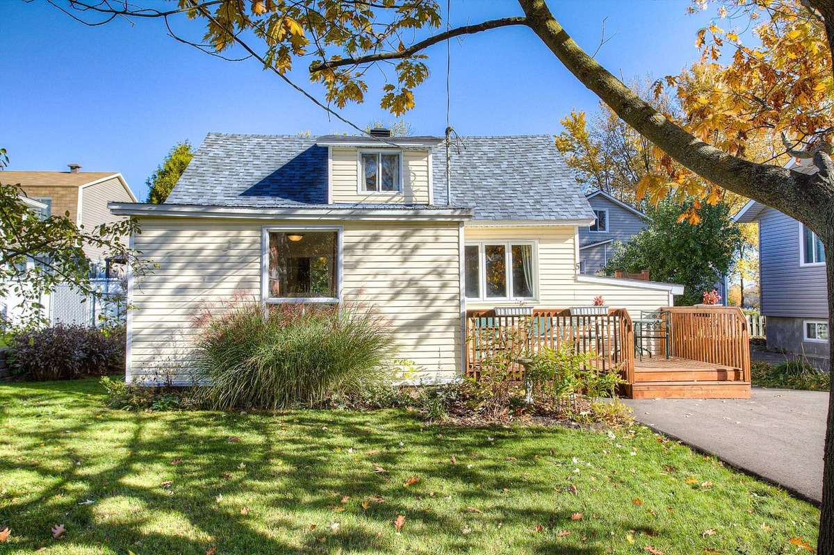 Maison à étages à vendre 5 33e Avenue BoisdesFilion