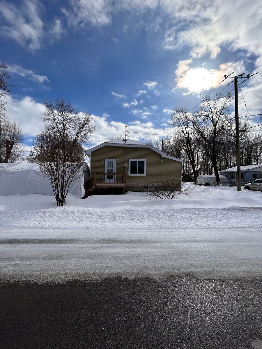 Maison de plainpied à vendre 239 Rue Hébert SaintStanislasdeKostka