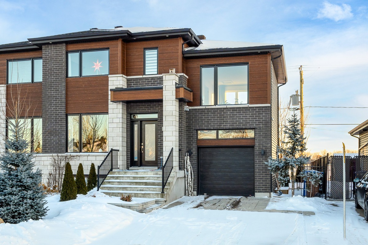 Maison à étages à vendre 2121 Rue AmbroiseJoubert Carignan