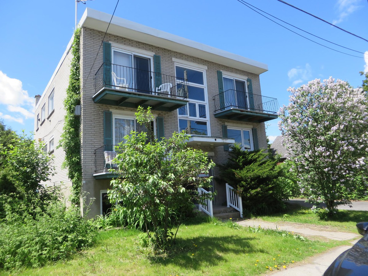 Quintuplex à vendre 840 Rue JeanBéliveau Le VieuxLongueuil (Longueuil)