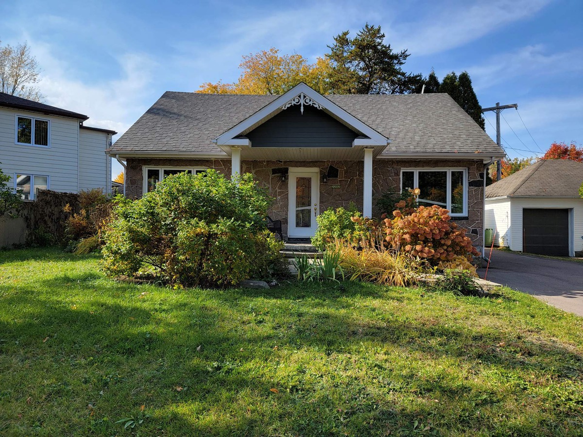 Maison à étages à vendre 2292 Rue de Dieppe Saguenay (Jonquière)