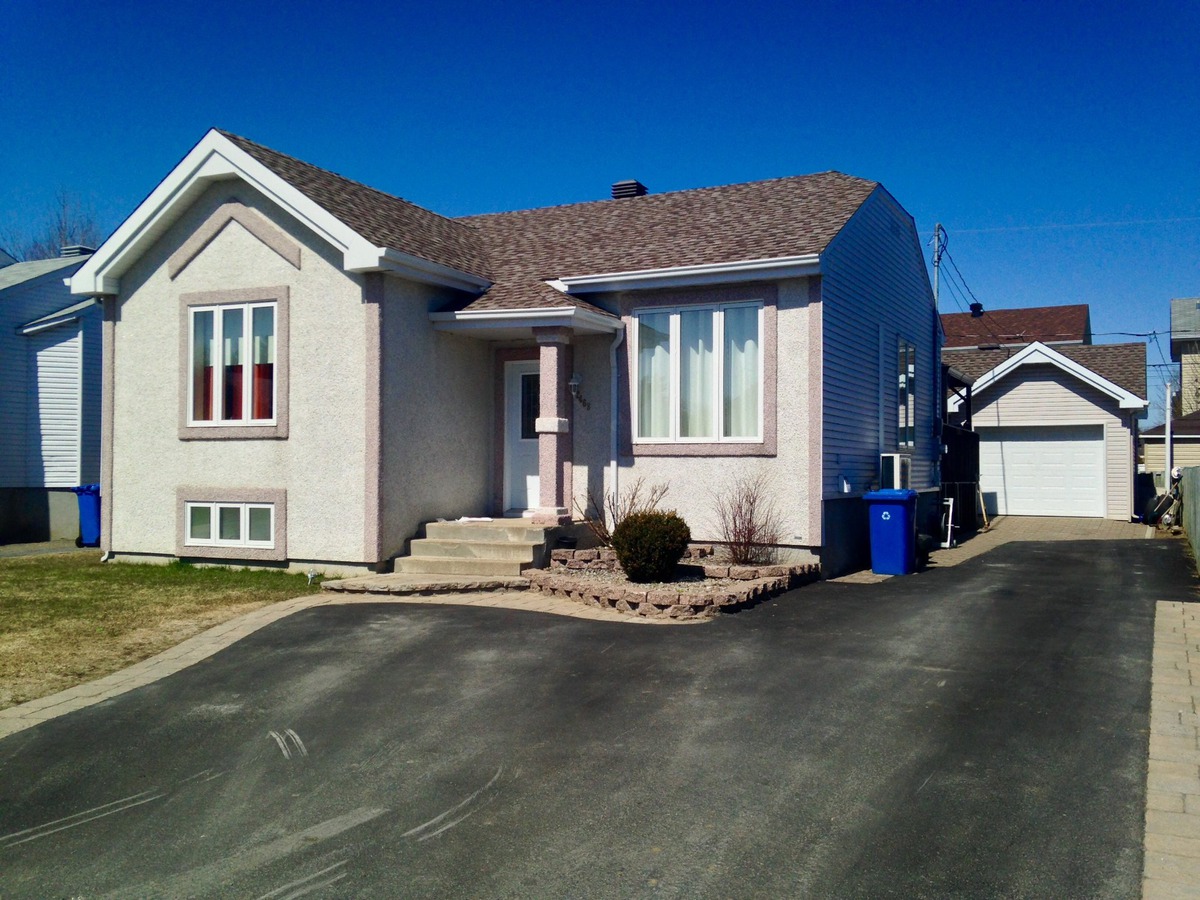 VENDU Maison de plainpied à vendre 2468 Rue de l'Aubier Terrebonne