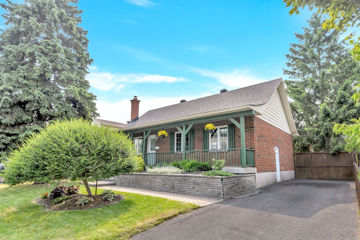 Bungalow for sale 3720 Rue Olympia Brossard Open house