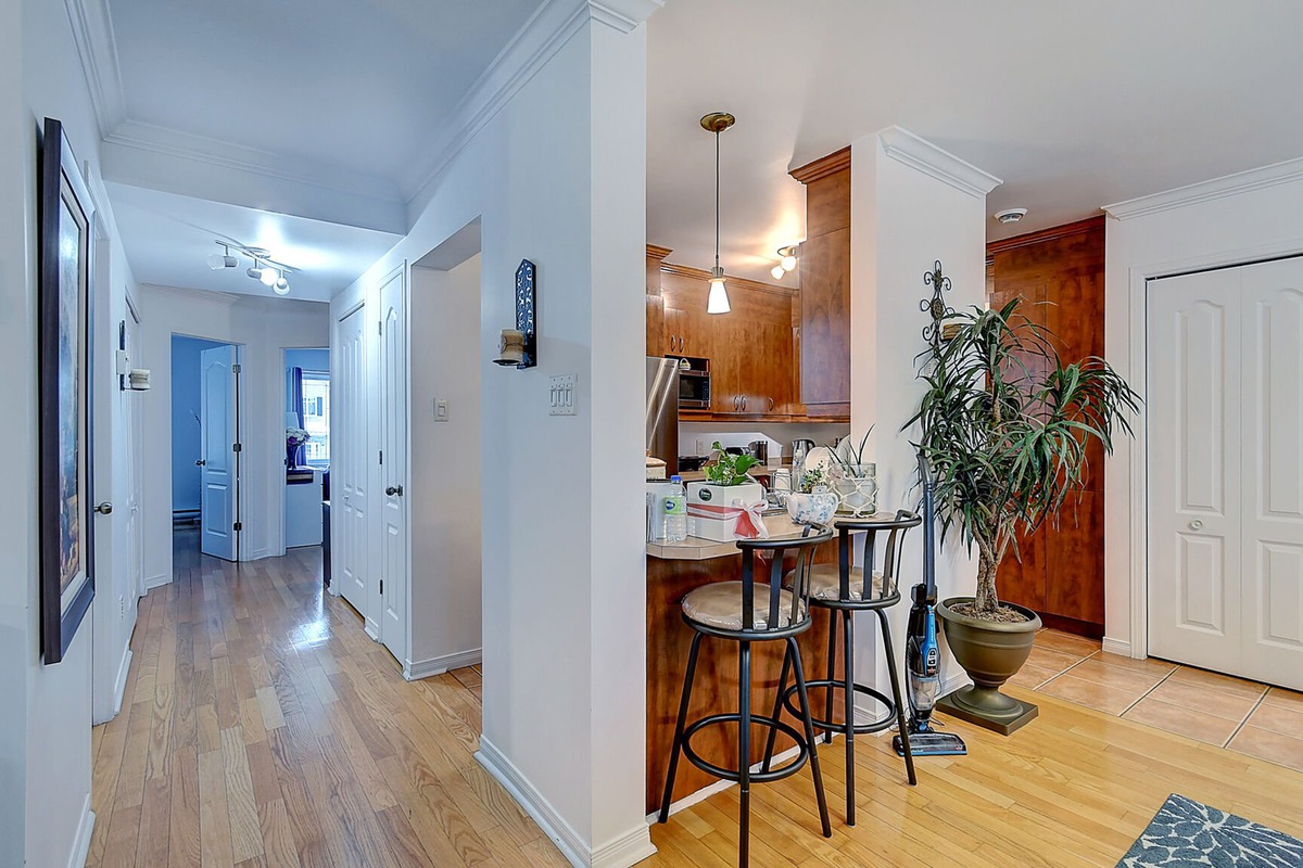 Apartment for sale 7300 Boul. NotreDame, app. 2 Laval (SainteDorothée)