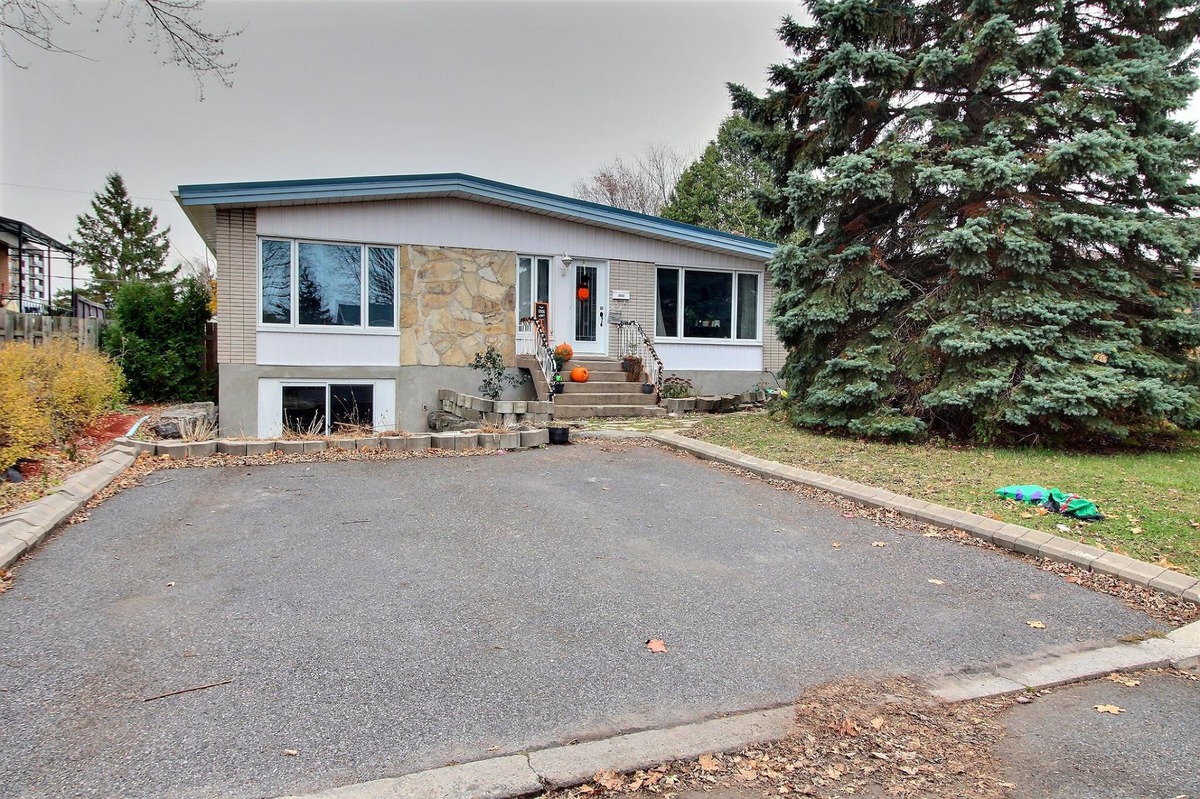 Maison de plainpied à vendre 2555 Rue Pilon Longueuil (SaintHubert)