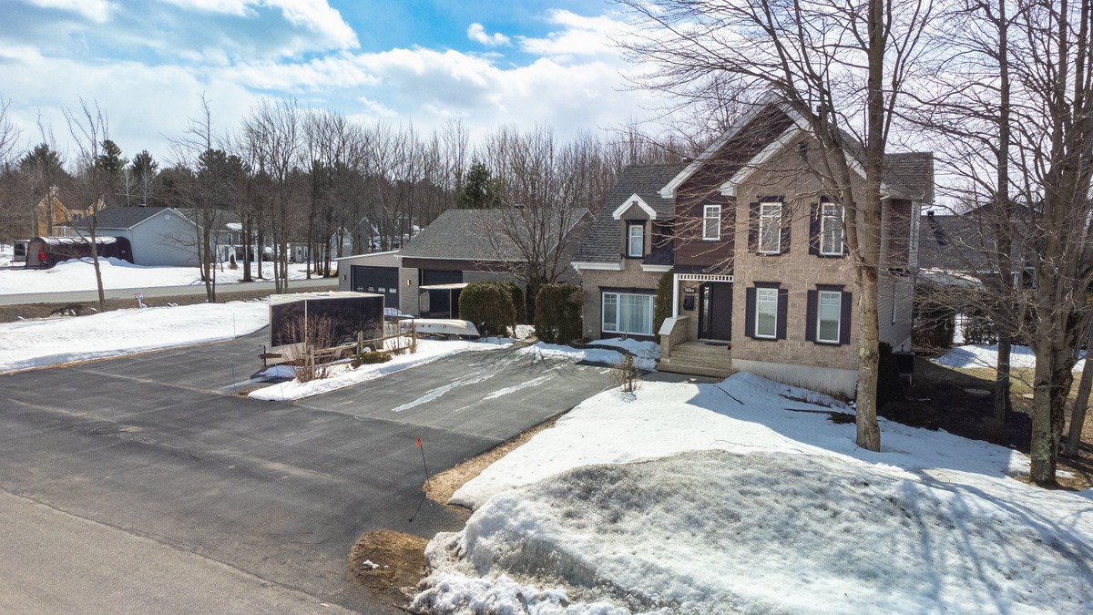 Maison à étages à vendre 1969 Rue Mario SaintMajoriquedeGrantham