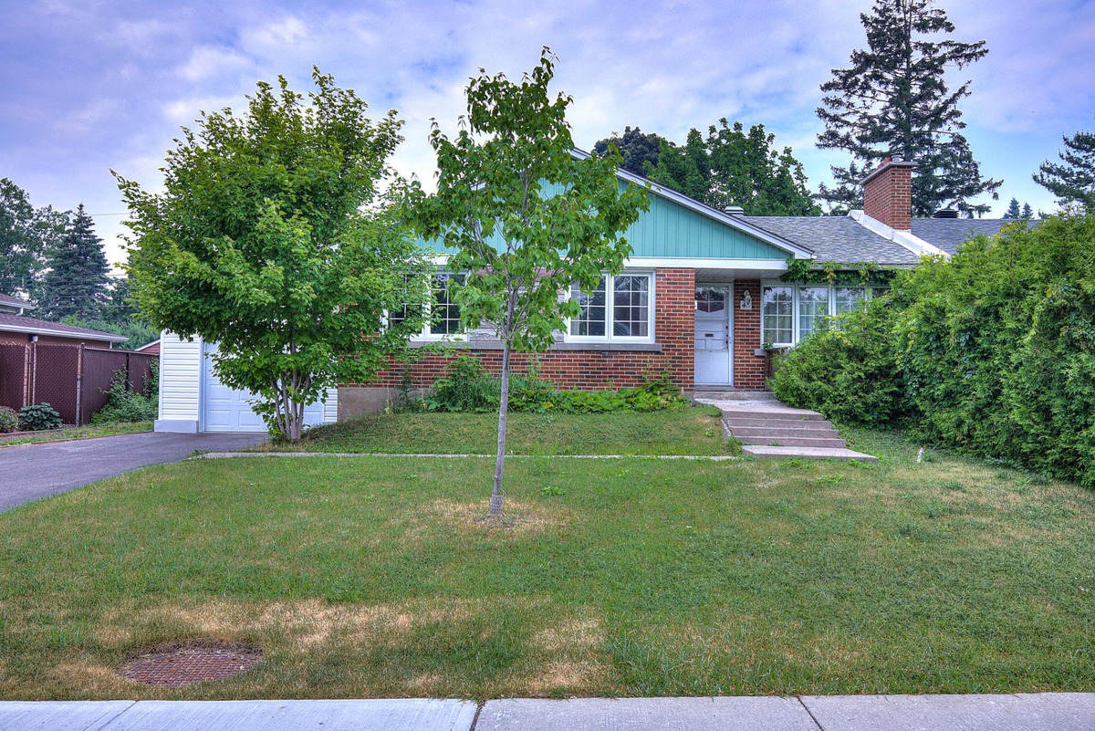SOLD Bungalow for sale 44 Av. Aurora PointeClaire