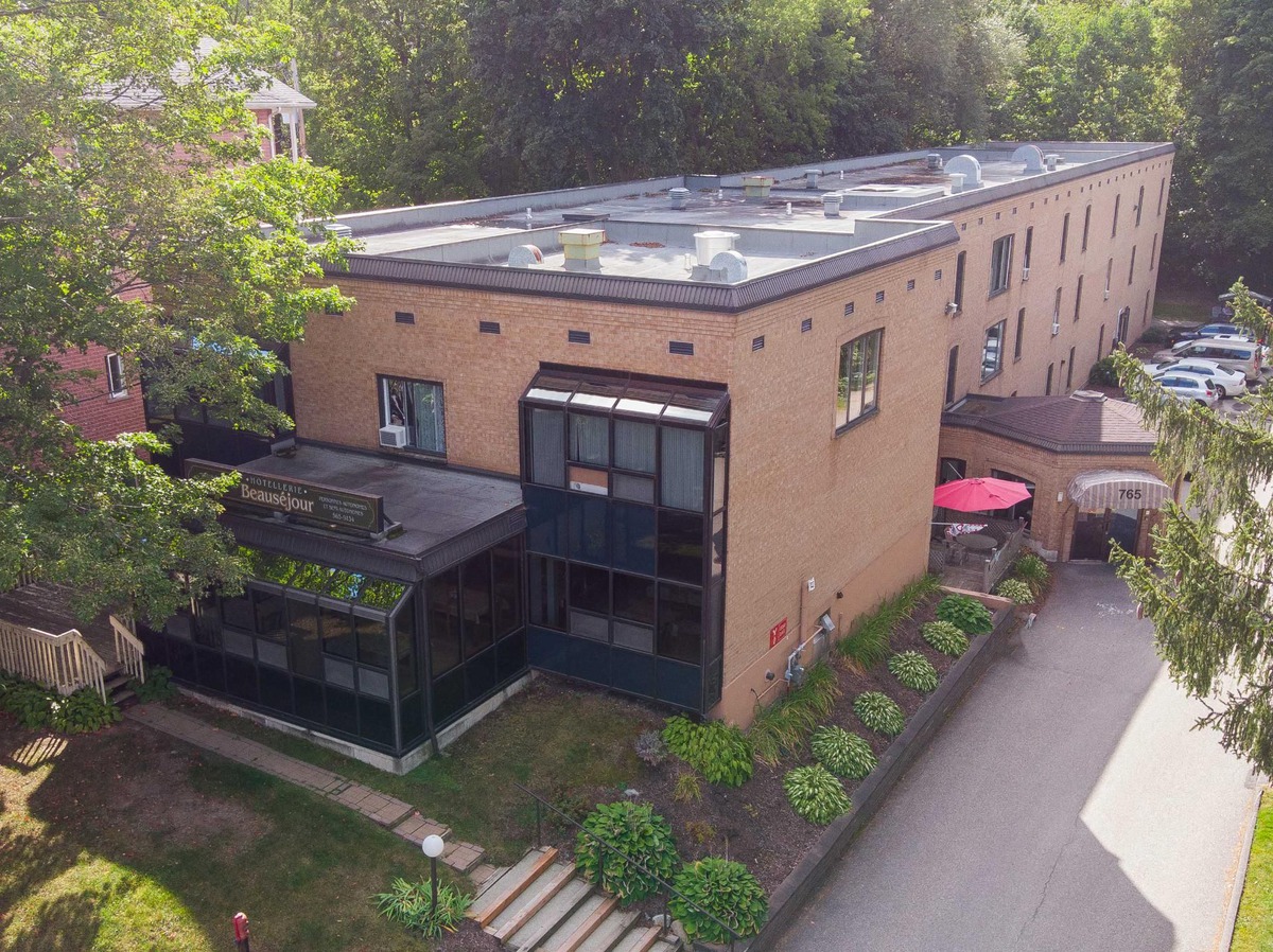Propriété à revenus à vendre 765 Rue de l'Ontario Sherbrooke (Les