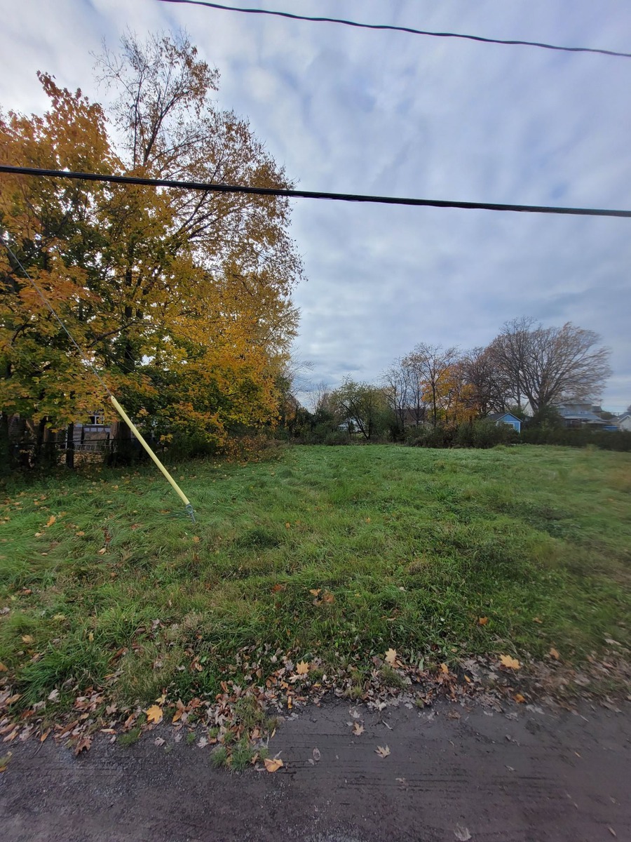 Vacant lot for sale Boul. Olympique Pincourt