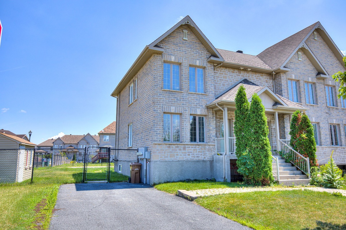 Maison à étages à louer 75 Rue de Syracuse Candiac