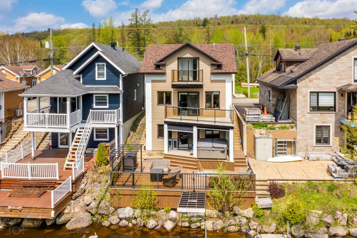 Maison à étages à vendre 152 153 Av. de la Rivière Fossambaultsur