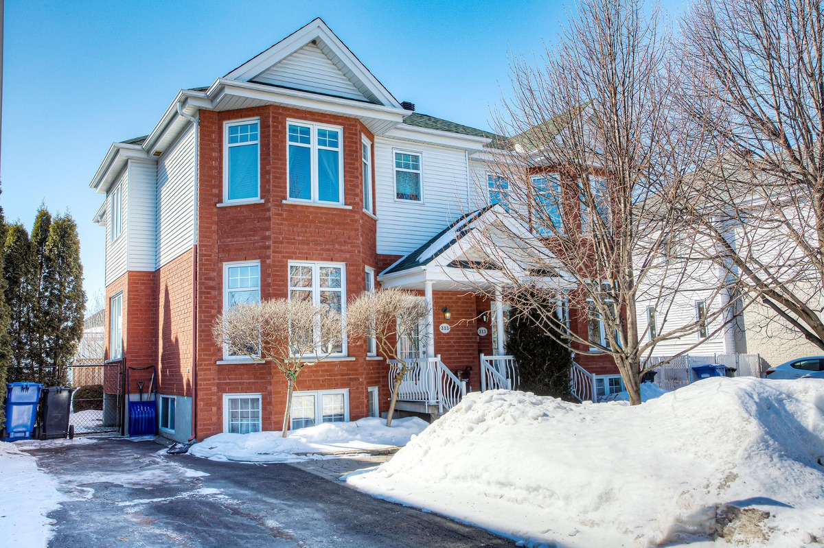 VENDU Maison à étages à vendre 315 Rue Moquin Longueuil (Le Vieux