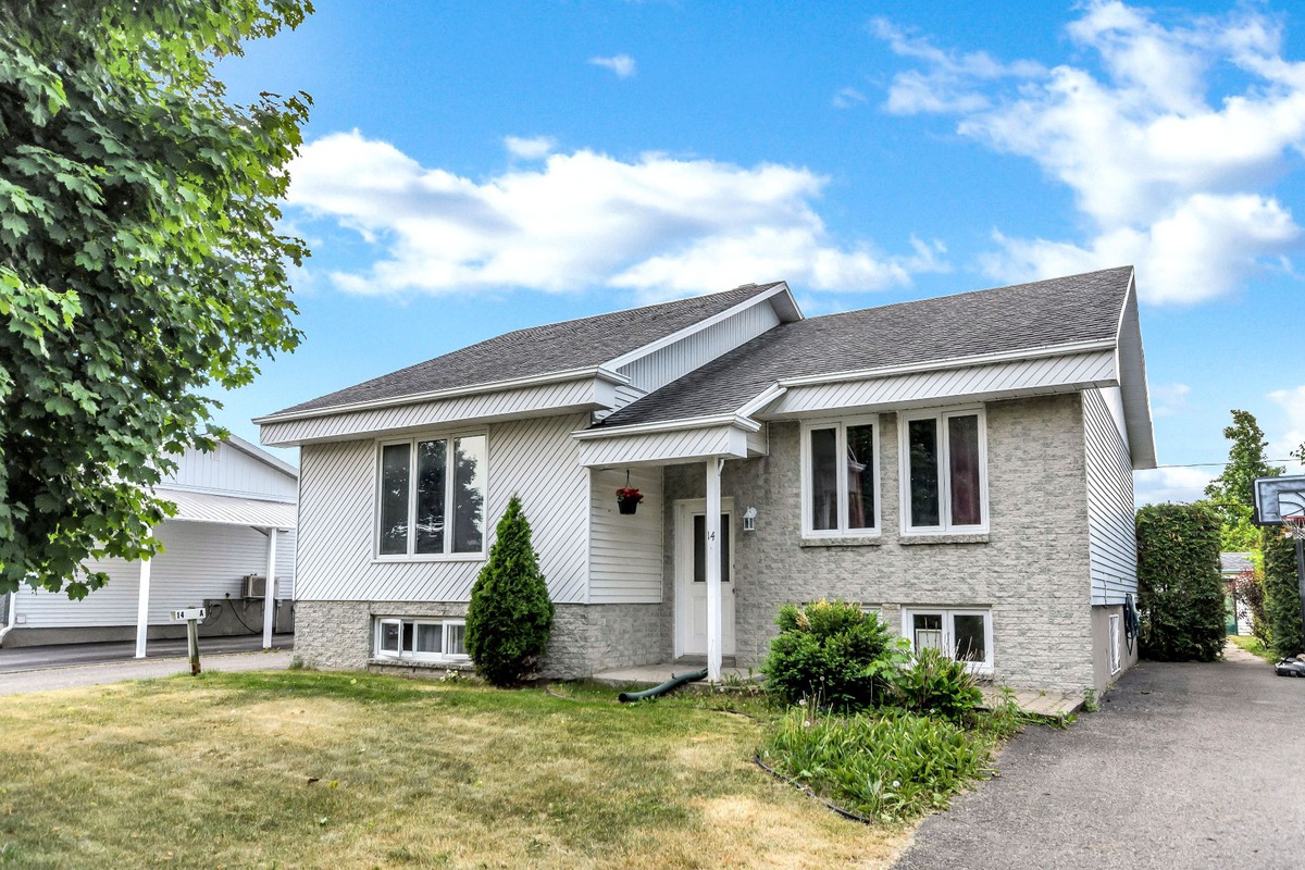 Maison de plainpied à vendre 14 14A Rue de Laval Mercier