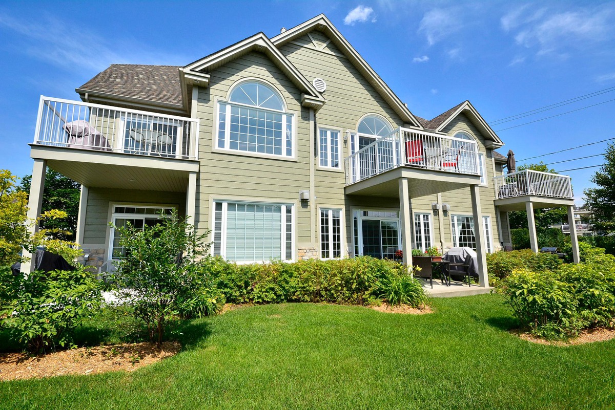 Appartement à louer 31 Mtée VictorNymark, app. 102 SaintSauveur