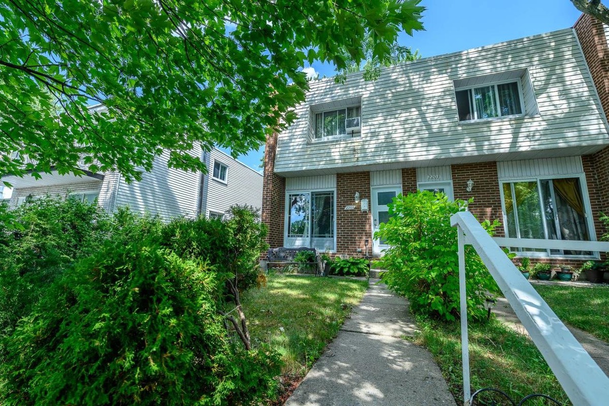 Maison à étages à louer 2205 Rue Auclair Laval (SaintVincentdePaul)