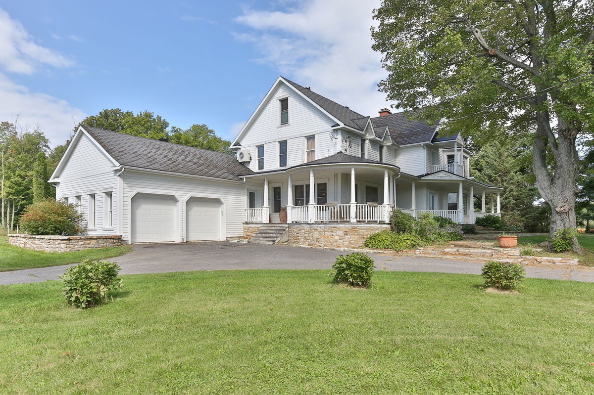 Fermette à vendre 2203 Ch. Lakeshore