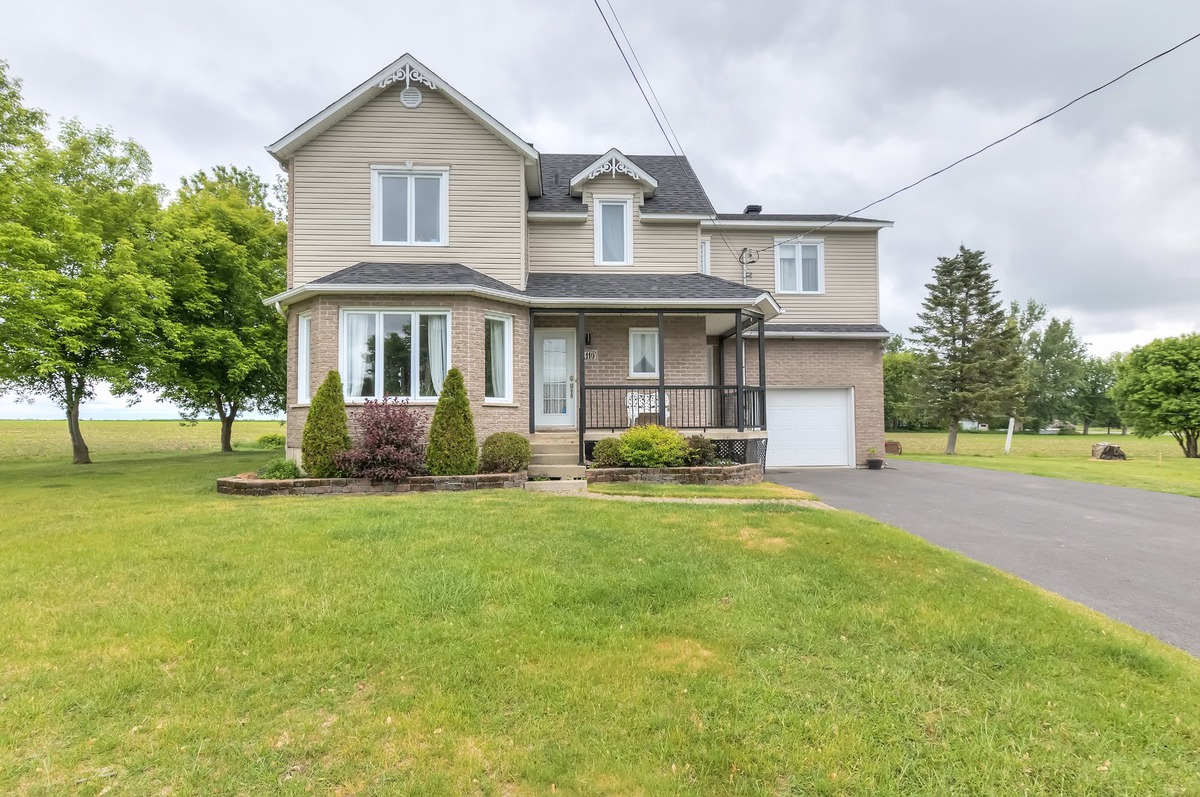 Maison à étages à vendre 110 Rue Fallon SaintBlaisesurRichelieu