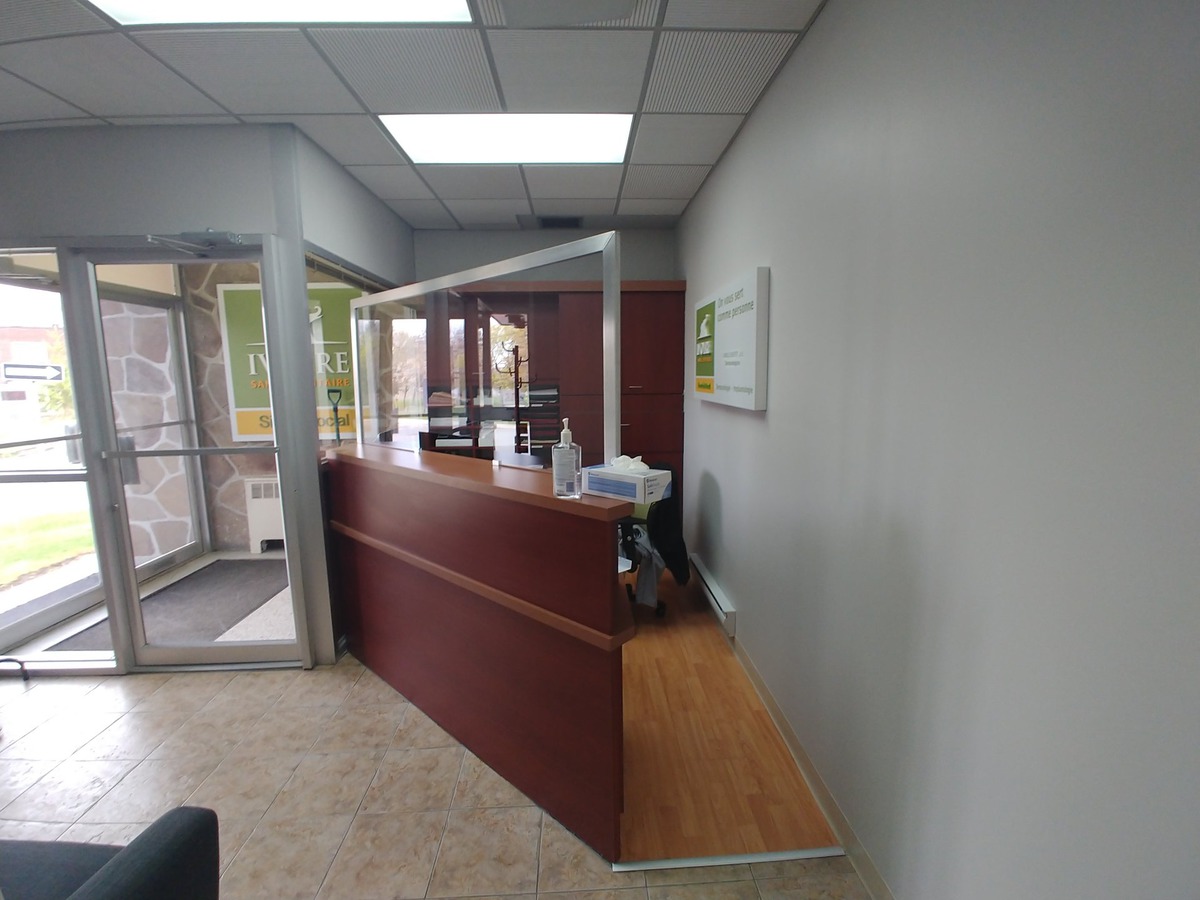 Commercial rental space/Office for rent 4912 Boul. Gouin E. Montréal