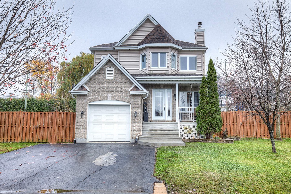 Maison à étages à vendre 5 Rue AiméAubry Rigaud