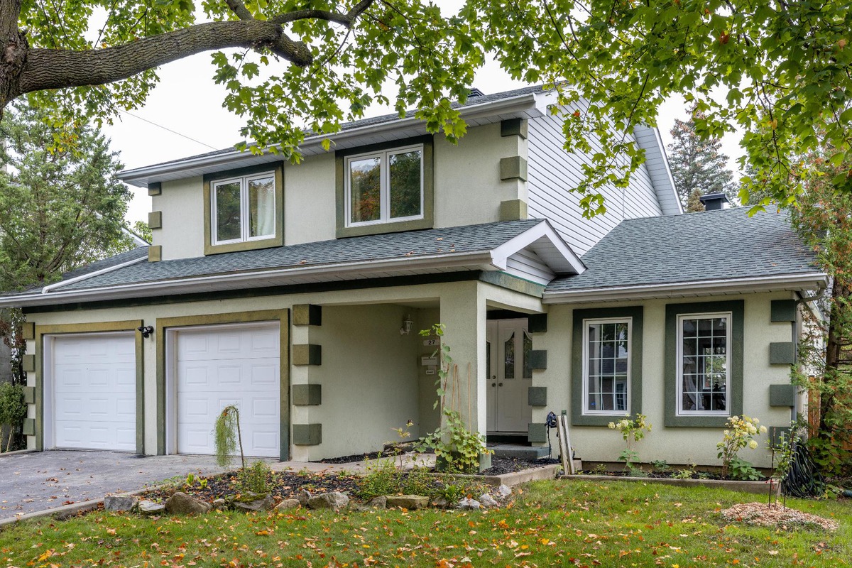 Maison à étages à vendre 27 Rue de Brome Kirkland