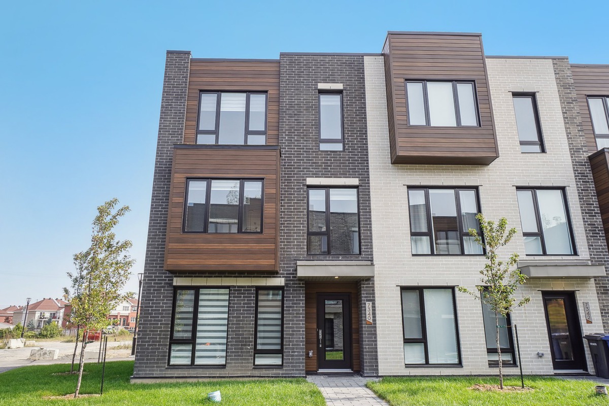 Two or more storey for sale 7340 Boul. des Laurentides Laval (Auteuil)