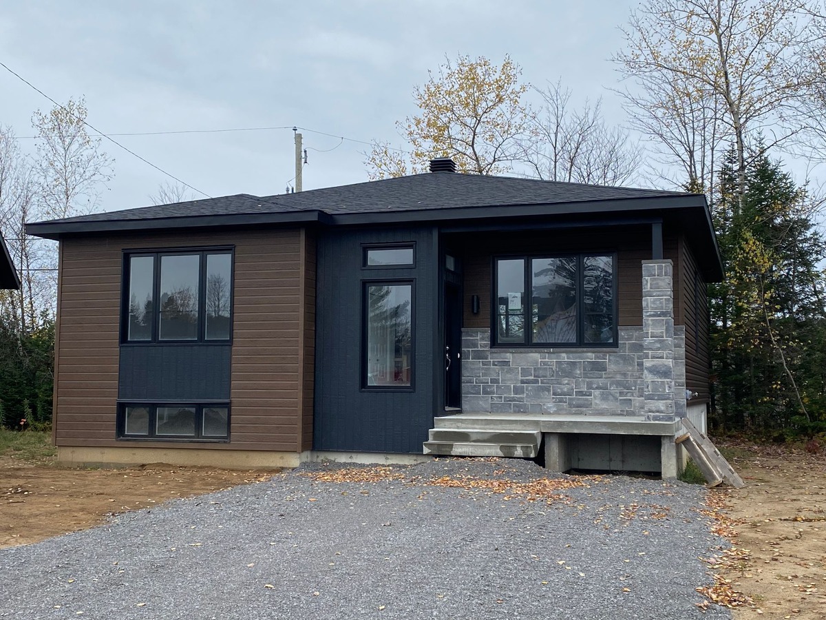 Maison de plainpied à vendre 168 Rue de la Tourbière SaintRaymond