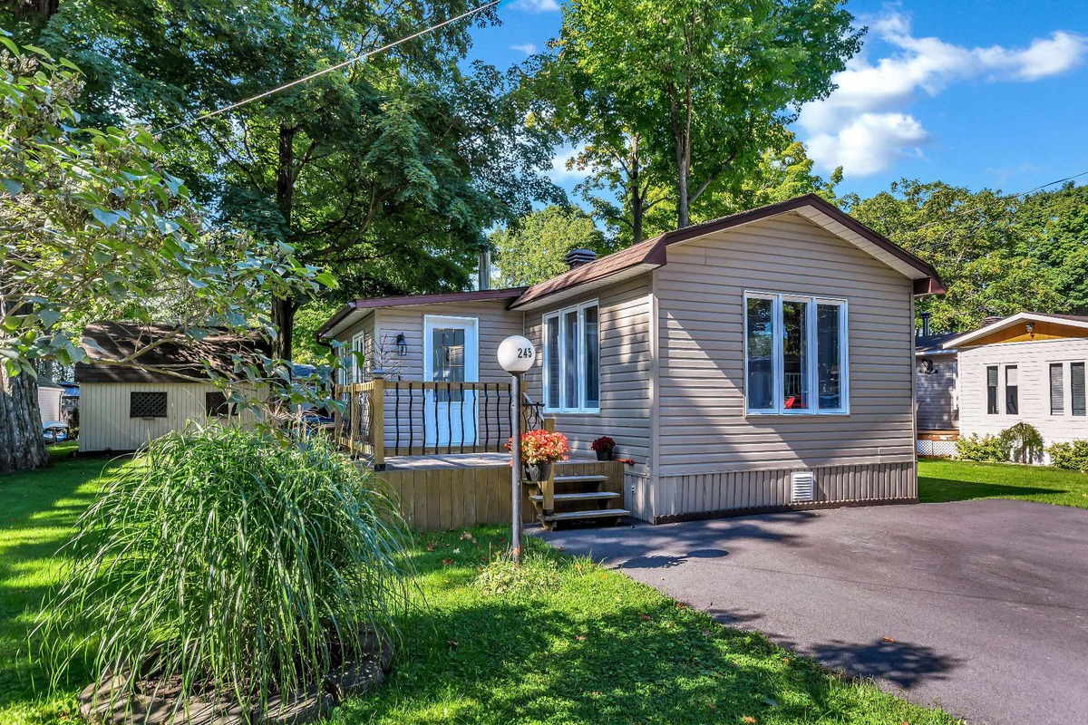Maison mobile à vendre 245 Rue HenriHébert Beauharnois