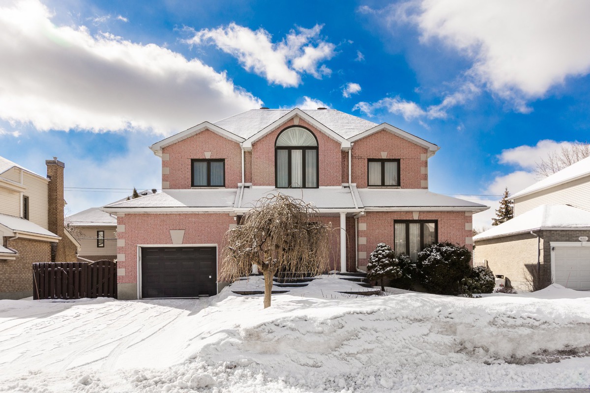 Maison à étages à vendre 9145 Av. SanFrancisco Brossard