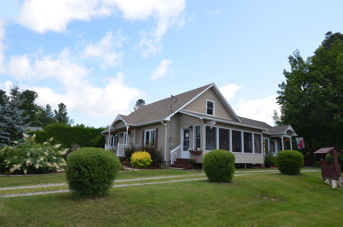 SOLD Oneandahalfstorey house for sale 166 Rue StFrancis