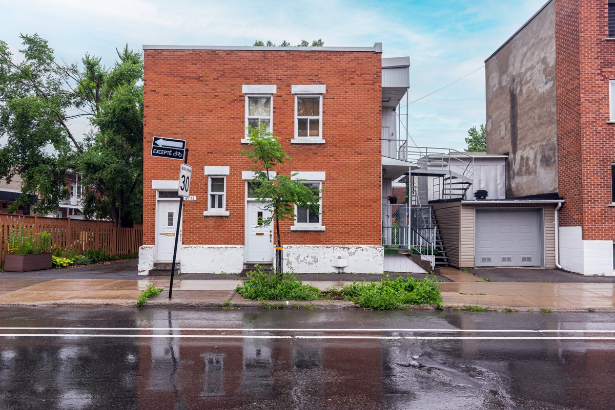 VENDU Duplex à vendre 2733 2735 Rue de Bellechasse Montréal