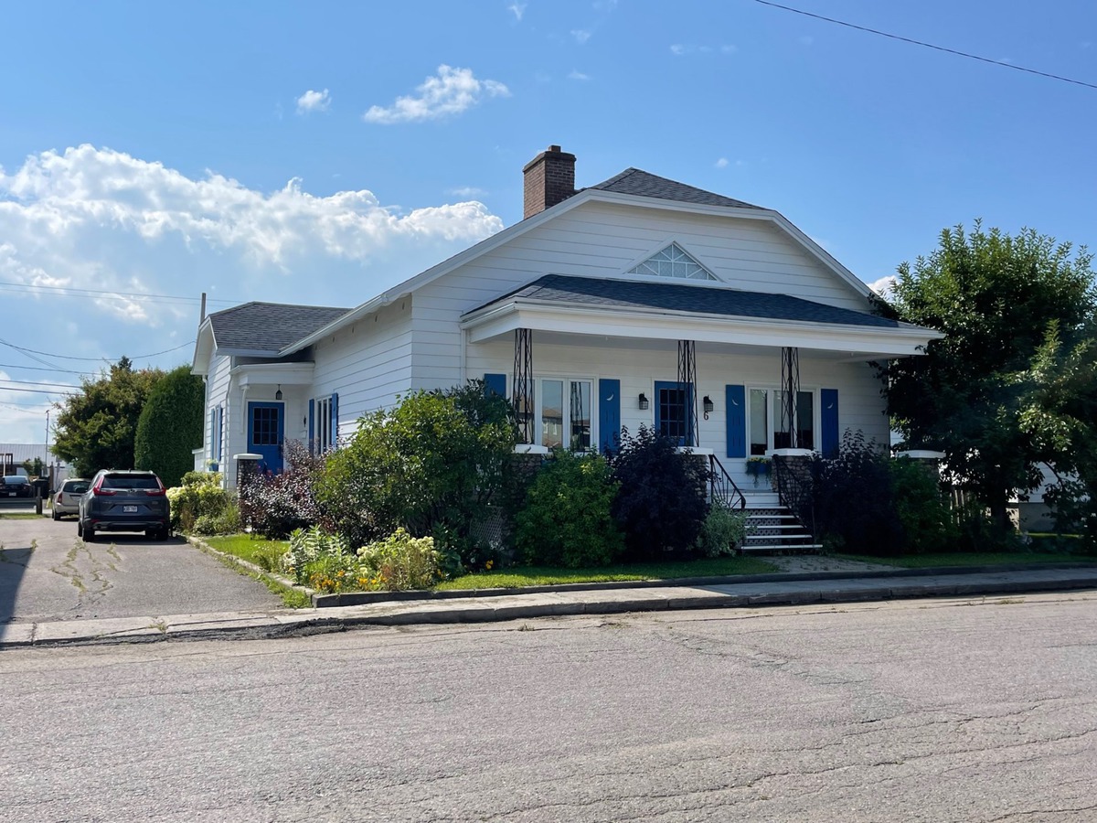 Maison de plainpied à vendre 6 Rue StLouis HébertvilleStation