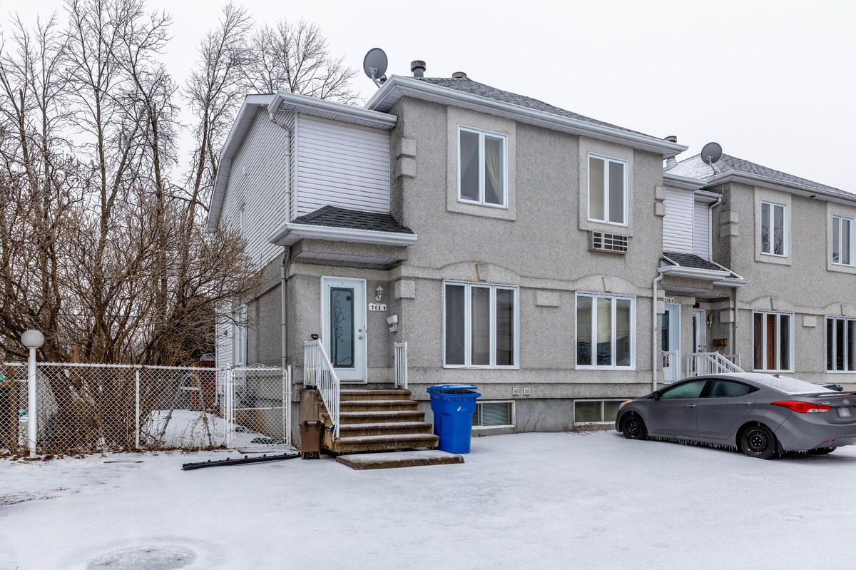Maison à étages à vendre 702 Rue Valois, app. 1 VaudreuilDorion
