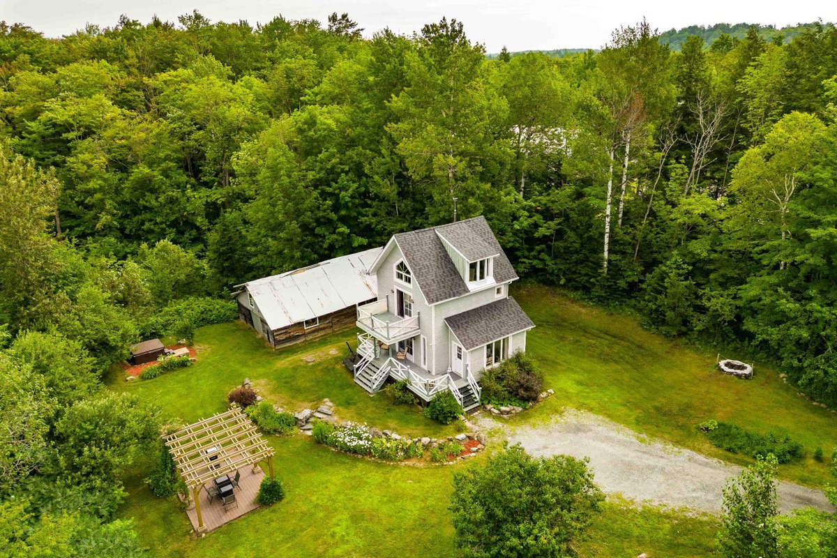 Maison à étages à vendre 2620 Route NicholasAustin BoltonEst