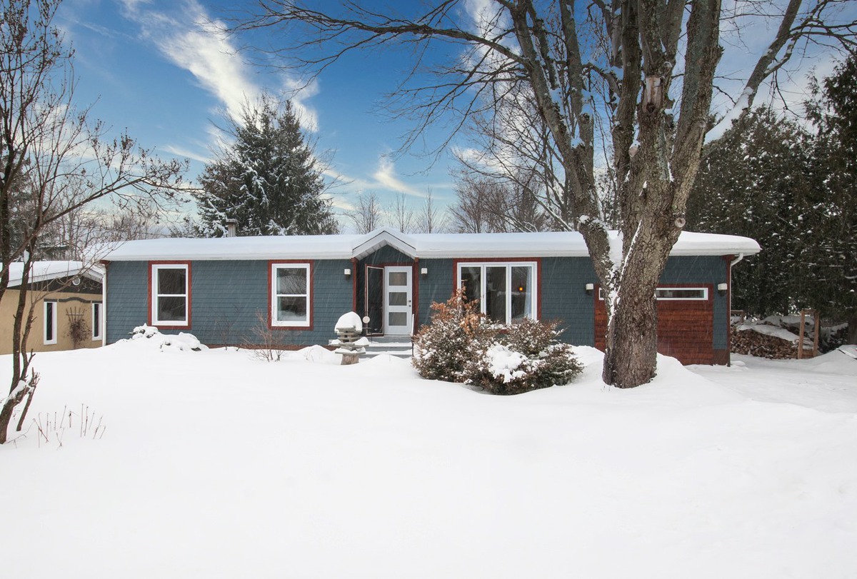 VENDU Maison de plainpied à vendre 59 Rue Champlain Bromont