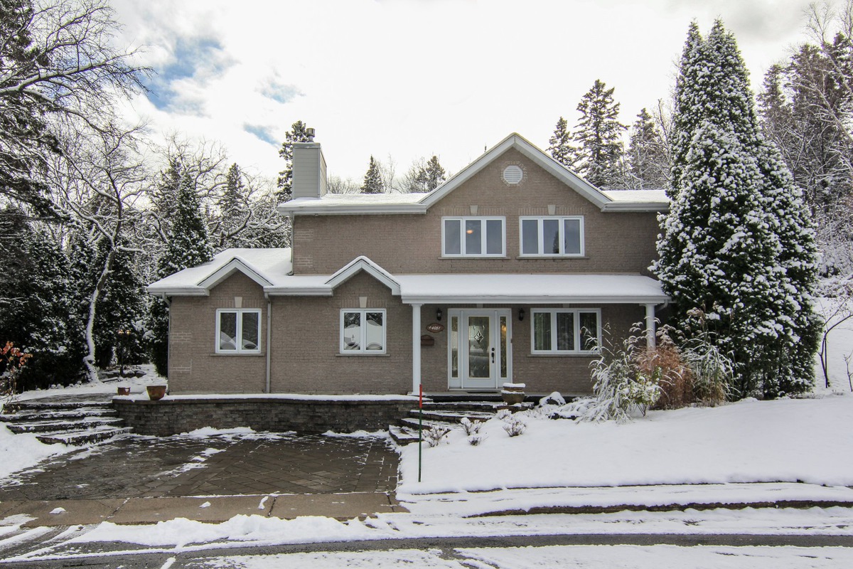 VENDU Maison à étages à vendre 4051 Rue Vauquelin Saguenay (Jonquière)