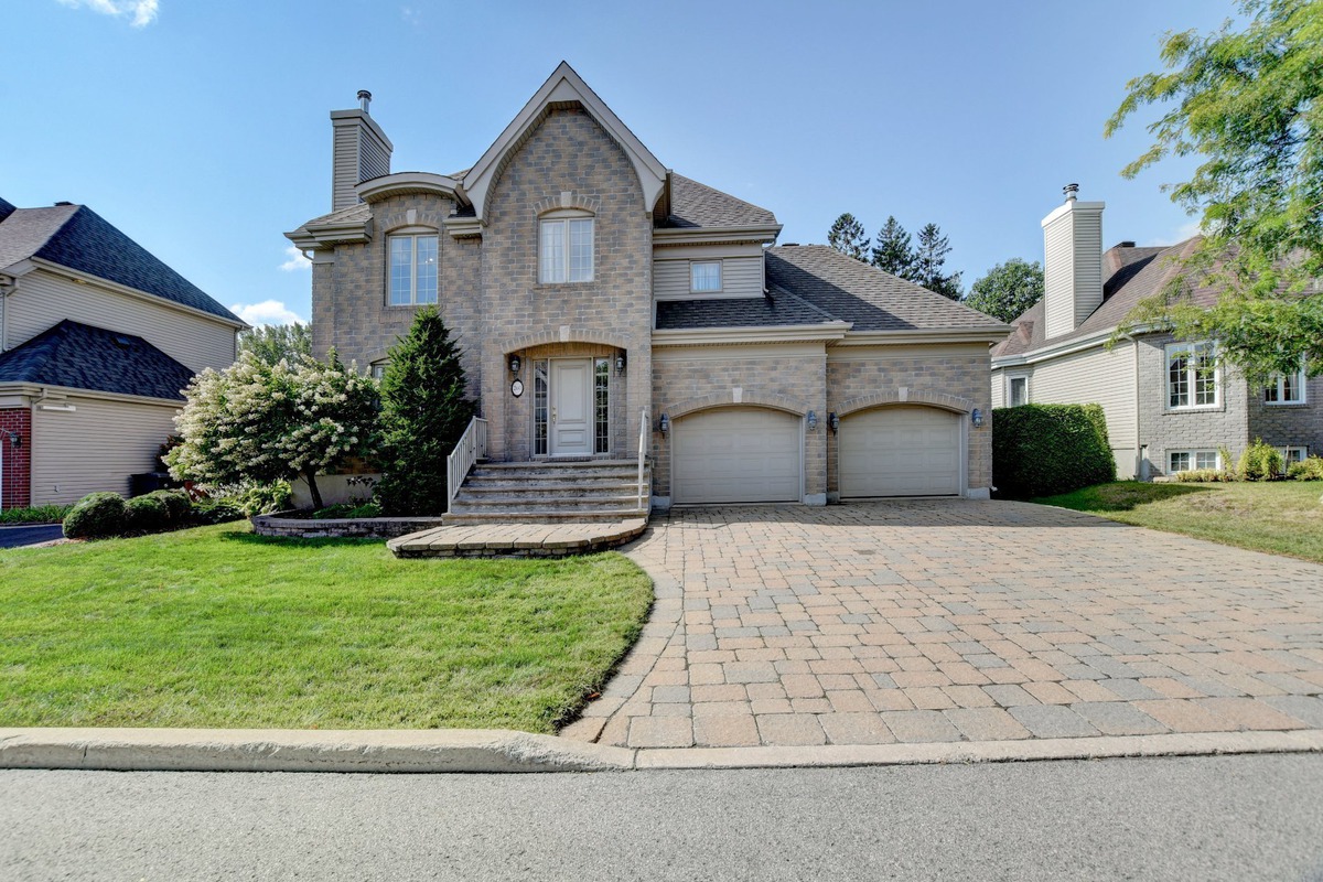 Maison à étages à vendre 260 Rue des Mélèzes SainteMarthesurleLac