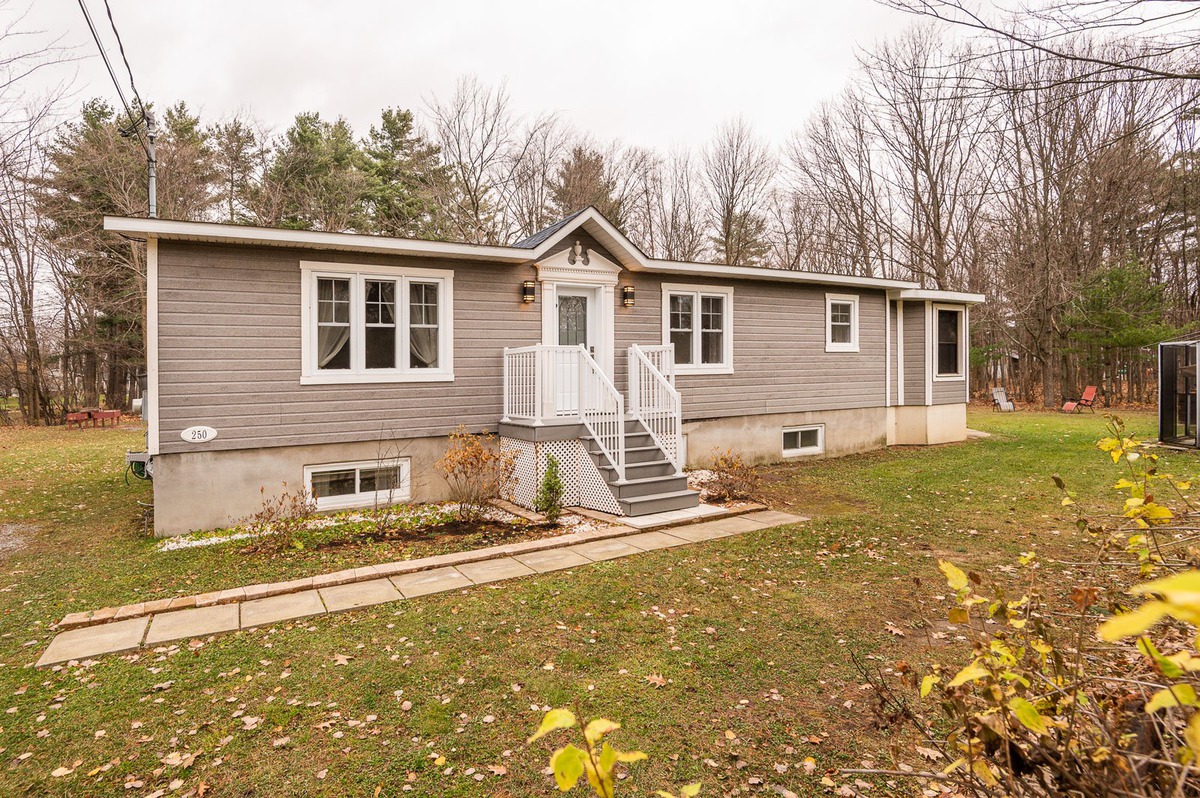Maison de plainpied à vendre 250 51e Rue O. VeniseenQuébec