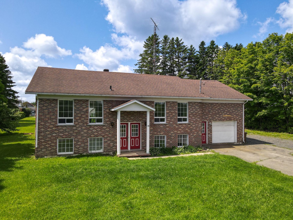 Maison de plainpied à vendre 729 Rue Drolet LacDrolet