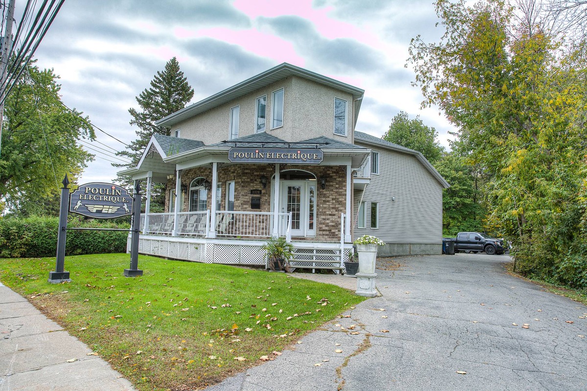 Duplex à vendre 1828 Ch. SteAngélique SaintLazare