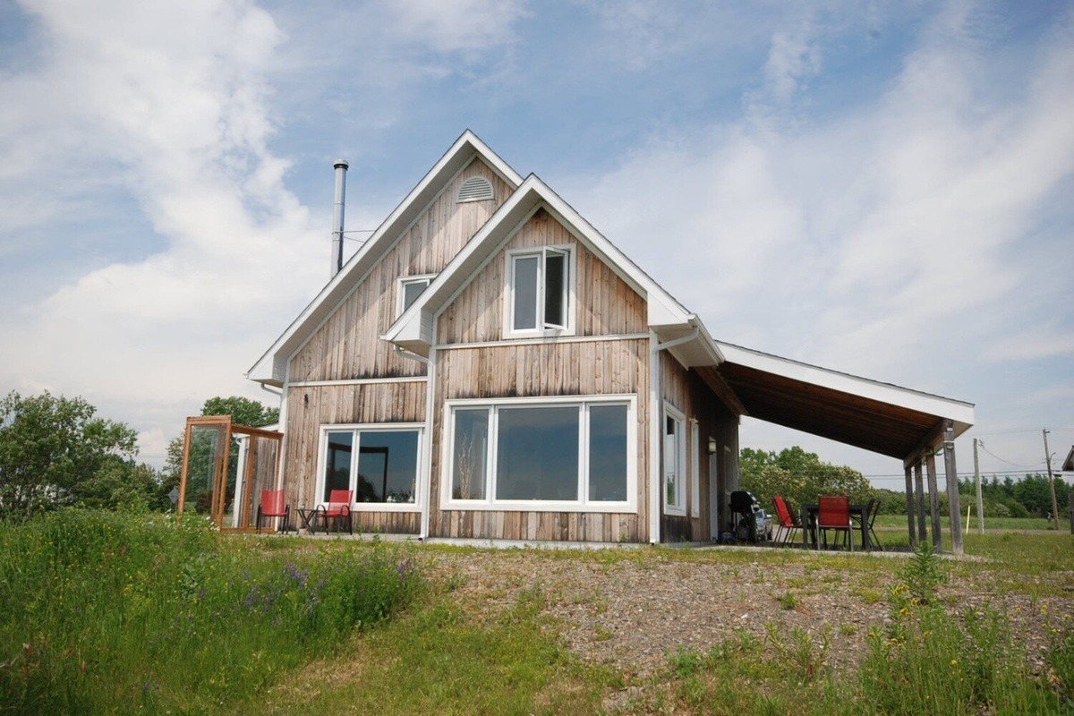 Maison à étages à vendre 274 Boul. Perron E. SaintSiméon