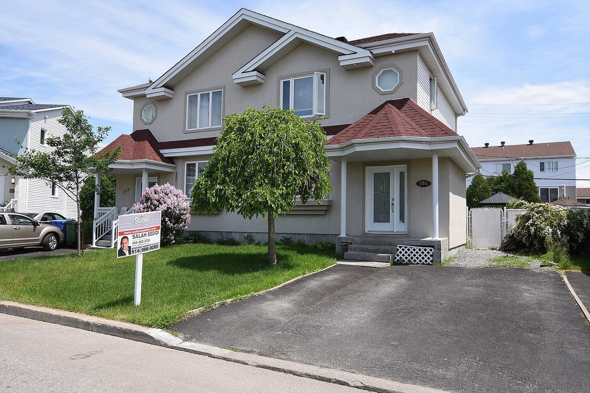 VENDU Maison à étages à vendre 254 Rue Chagnon Repentigny (Le Gardeur)