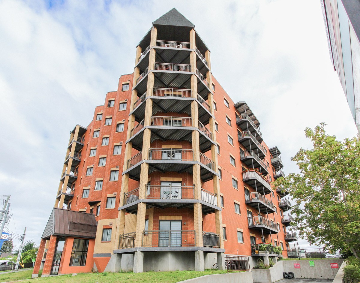 Appartement A Louer Boulevard Des Laurentides Laval appartement en